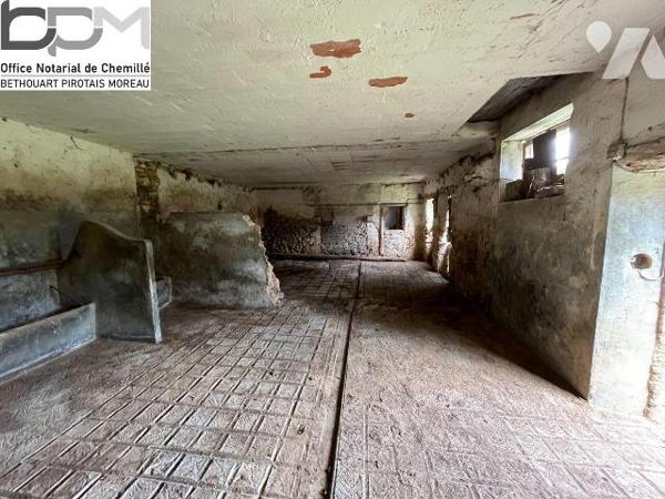 Ancien corps de ferme à vendre rare sur le marché ! Découvrez cet ensemble de charme et agréabl...