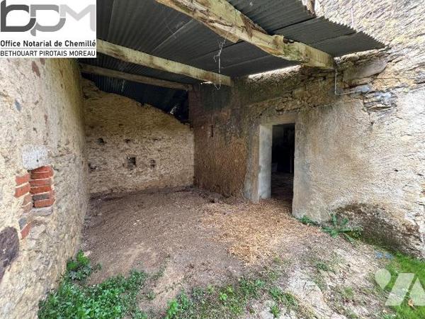 Ancien corps de ferme à vendre rare sur le marché ! Découvrez cet ensemble de charme et agréabl...