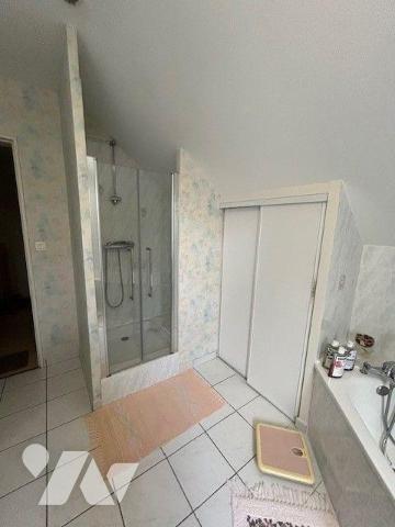 MAISON A VENDRE ANGERS
Maison située Quartier Lac de Maine/Molière
Commerces et services.
Ra...