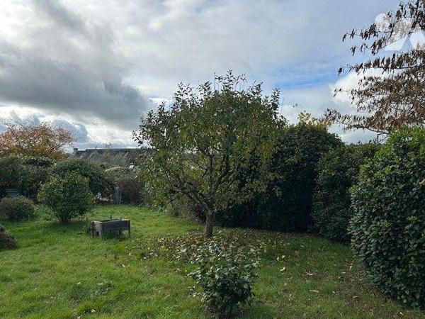 MAISON A VENDRE ANGERS
Maison située Quartier Lac de Maine/Molière
Commerces et services.
Ra...