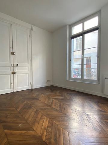 A LOUER beau studio Angers 22 m²