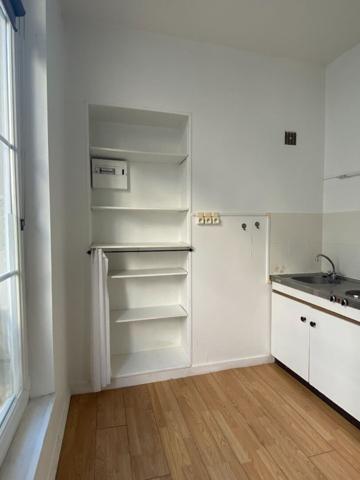 A LOUER beau studio Angers 22 m²