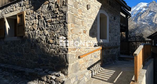 À vendre Maison 6 pièces 167 m² - Puy-saint-vincent 05290