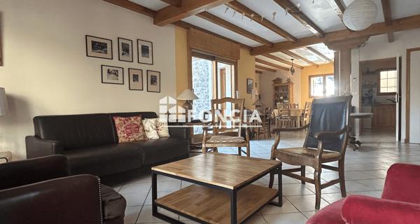 À vendre Maison 6 pièces 167 m² - Puy-saint-vincent 05290