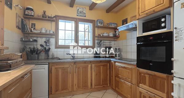 À vendre Maison 6 pièces 167 m² - Puy-saint-vincent 05290