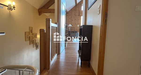 À vendre Maison 6 pièces 167 m² - Puy-saint-vincent 05290
