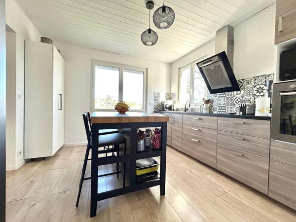 Vente maison 5 pièces de 158m²