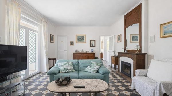 Maison à vendre 450 000 € Toulon 5 p 105 m² DPE D