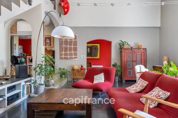 Maison à vendre 7 pièces avec T2 indépendant à Fuveau avec jardin