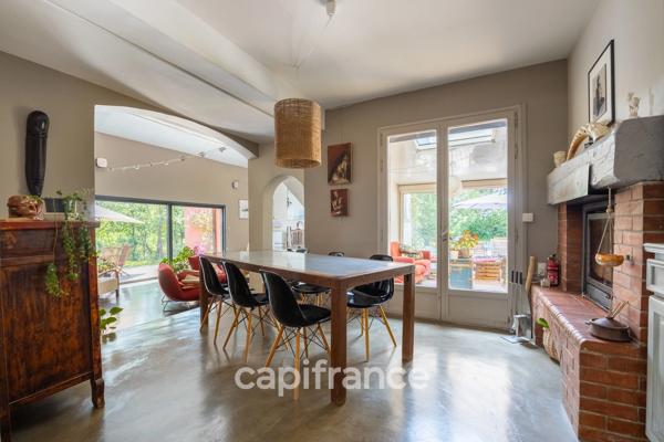 Maison à vendre 7 pièces avec T2 indépendant à Fuveau avec jardin