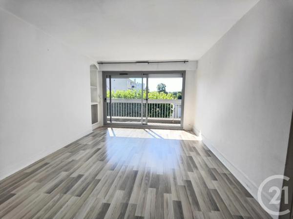 Appartement F3 à vendre  3 pièces - 60 m 2   SARTROUVILLE  - 78