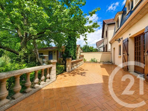 Maison à vendre  6 pièces - 122,37 m 2   CHAMPS SUR MARNE  - 77