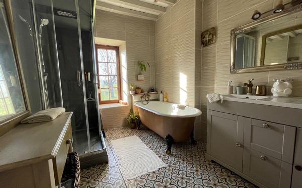 Maison à vendre    5 pièces • 187 m2 Dax