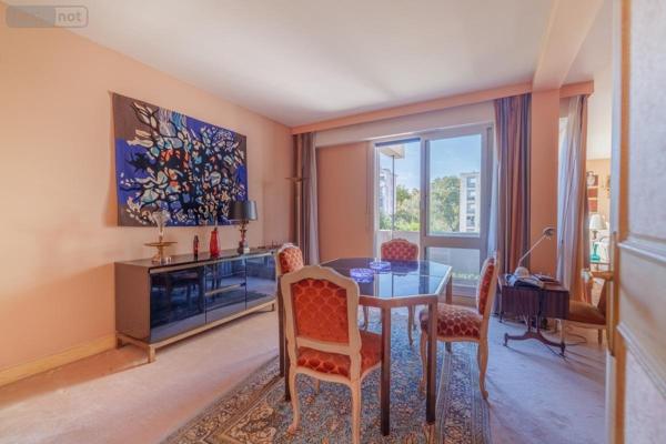 Appartement à vendre à Neuilly-sur-Seine dans les Hauts-de-Seine (92200), ref : 92010-1293