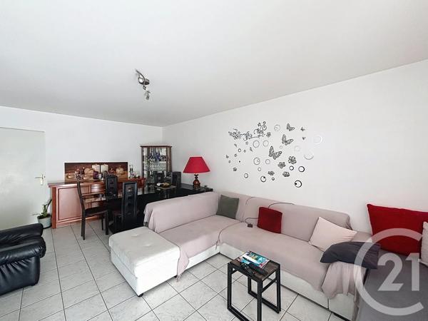 Appartement F3 à vendre  3 pièces - 70 m 2   BRETIGNY SUR ORGE  - 91
