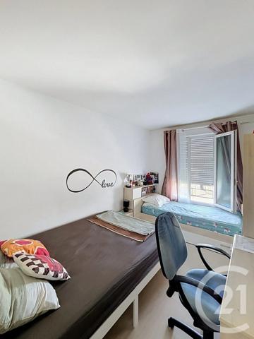 Appartement F3 à vendre  3 pièces - 70 m 2   BRETIGNY SUR ORGE  - 91