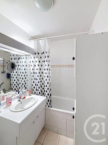 Appartement F3 à vendre  3 pièces - 70 m 2   BRETIGNY SUR ORGE  - 91