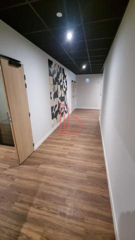 Bureau de 1240 m² à louer à Bordeaux Lac - Bruges