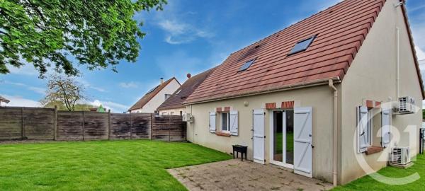 Maison à vendre  5 pièces - 118 m 2   GIEN  - 45