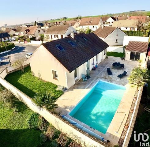 Maison 5 pièces de 125 m² à Malay-le-Grand (89100)