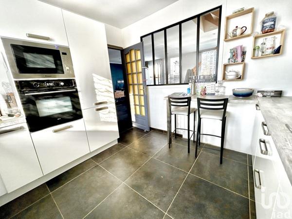 Maison 5 pièces de 125 m² à Malay-le-Grand (89100)