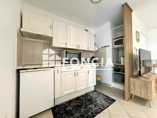 Location Appartement meublé 3 pièces 58 m² - 267 QUAI MARMORA Toulon 83000