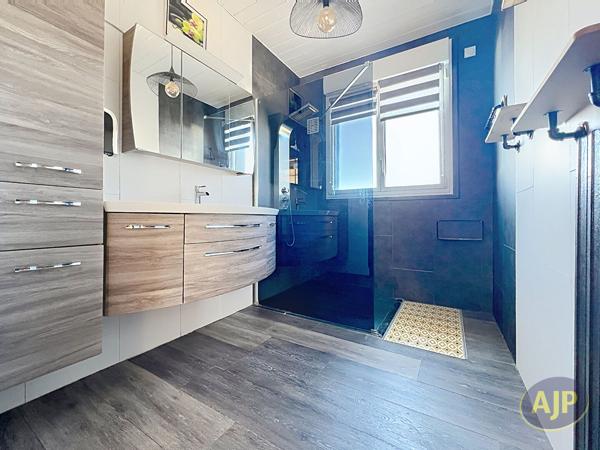 Maison à vendre Renaze - 9 pièces, 192m² avec 7 chambre(s) à 288 000€ - AJP Immobilier Segré
