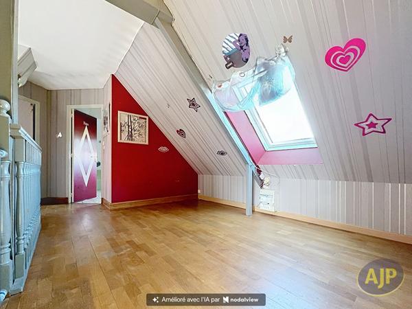 Maison à vendre Renaze - 9 pièces, 192m² avec 7 chambre(s) à 288 000€ - AJP Immobilier Segré