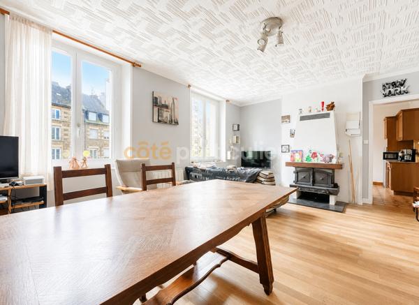 Vente
                Appartement122 m² - 4 Pièces -
                    SAINT HILAIRE DU HARCOUET (50600)
