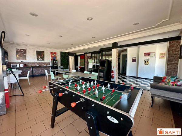 Hôtel avec 28 chambres idéalement placé