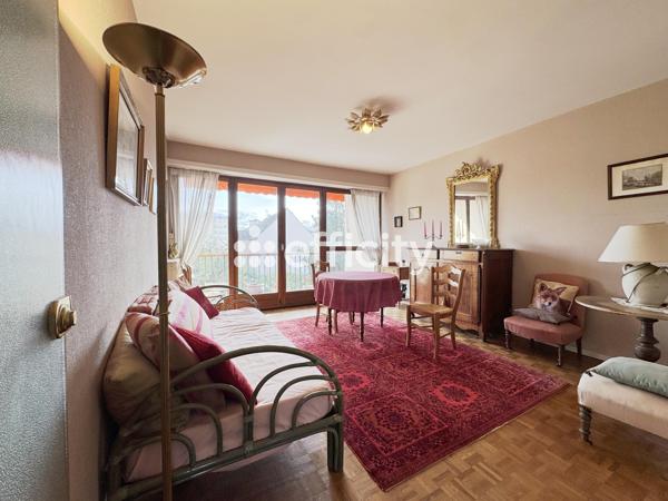 Appartement
         2 pièces
        - 58 m²