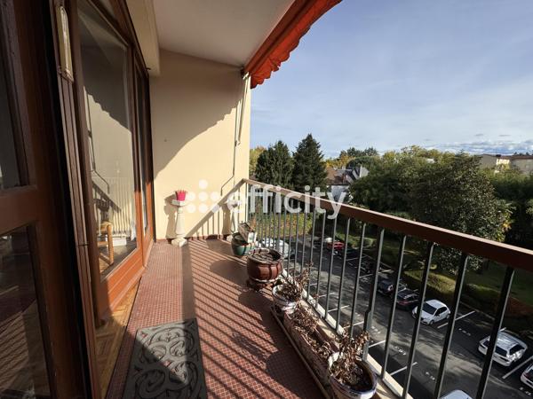 Appartement
         2 pièces
        - 58 m²