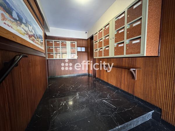 Appartement
         2 pièces
        - 58 m²