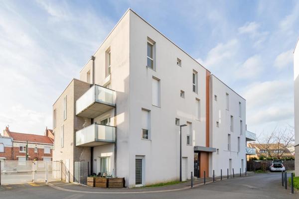 T3 lumineux avec balcon, 2 parkings et cave