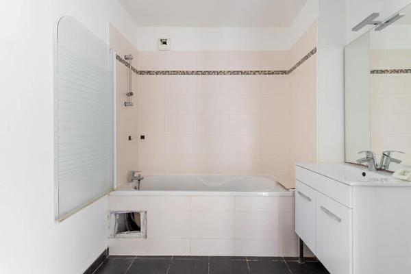 T3 lumineux avec balcon, 2 parkings et cave