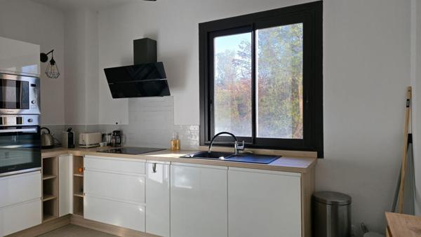 Propriano centre, Appartement  4 pièce(s) 105.58 m2 balcon 30 m2