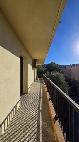 Propriano centre, Appartement  4 pièce(s) 105.58 m2 balcon 30 m2