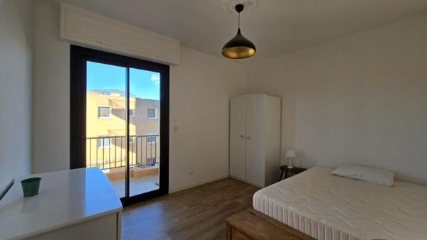 Propriano centre, Appartement  4 pièce(s) 105.58 m2 balcon 30 m2