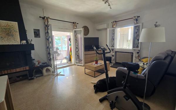 Appartement à vendre    3 pièces • 75 m2 La Seyne-sur-Mer