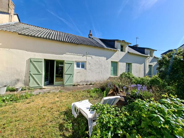 Maison en pierre + grange -Terrain env. 1 390m² -Beau potentiel - Saint-André-des-Eaux