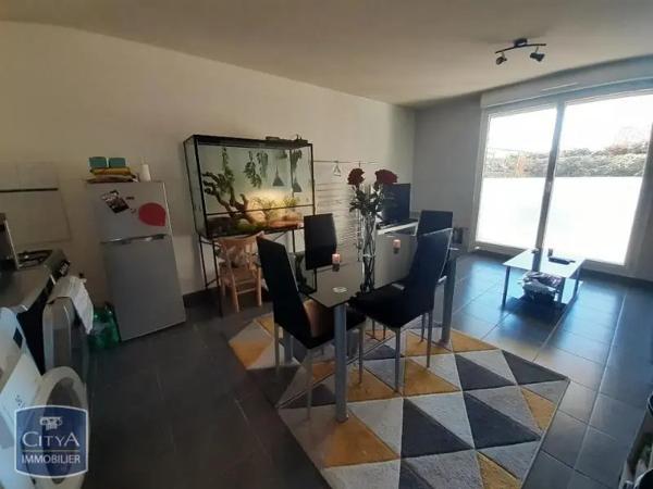 Appartement à louer 2 pièces 40.55m² Riorges (42153)
