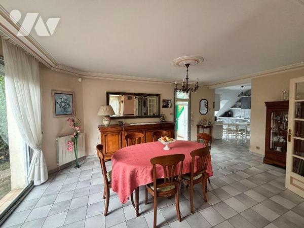 NOUVEAUTE - Etude Trente-Cinq Notaires

Au coeur de la commune de NOYAL-CHATILLON-SUR-SEICHE,...
