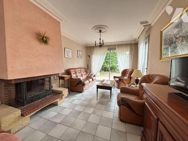 NOUVEAUTE - Etude Trente-Cinq Notaires

Au coeur de la commune de NOYAL-CHATILLON-SUR-SEICHE,...