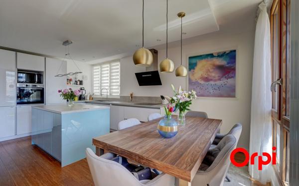 Appartement à vendre    3 pièces • 71,94 m2 Lyon 2