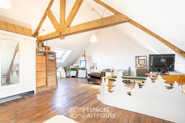 Corps de ferme rénové avec dépendances et gite entre terre et mer