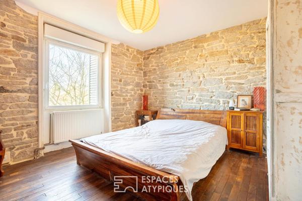 Corps de ferme rénové avec dépendances et gite entre terre et mer