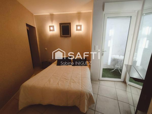 MAISON CENTRE VILLE RENOVEE AVEC PISCINE