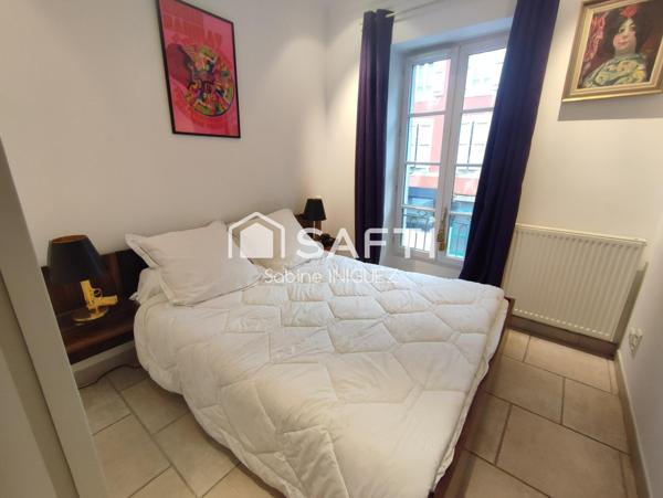 MAISON CENTRE VILLE RENOVEE AVEC PISCINE