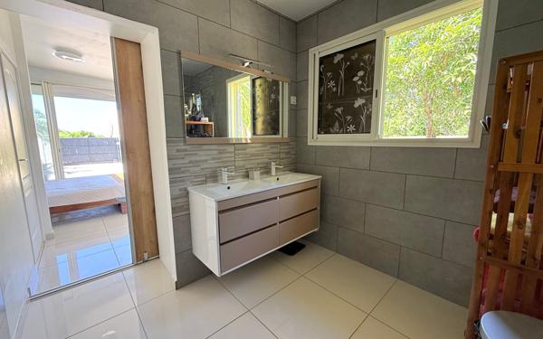 Maison à vendre    4 pièces •  Petite-Île