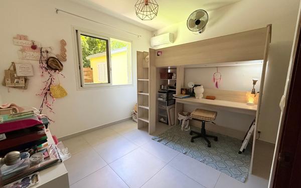 Maison à vendre    4 pièces •  Petite-Île